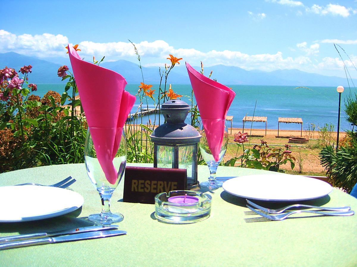 Otesevo Lakeview Hotel And Resort מראה חיצוני תמונה
