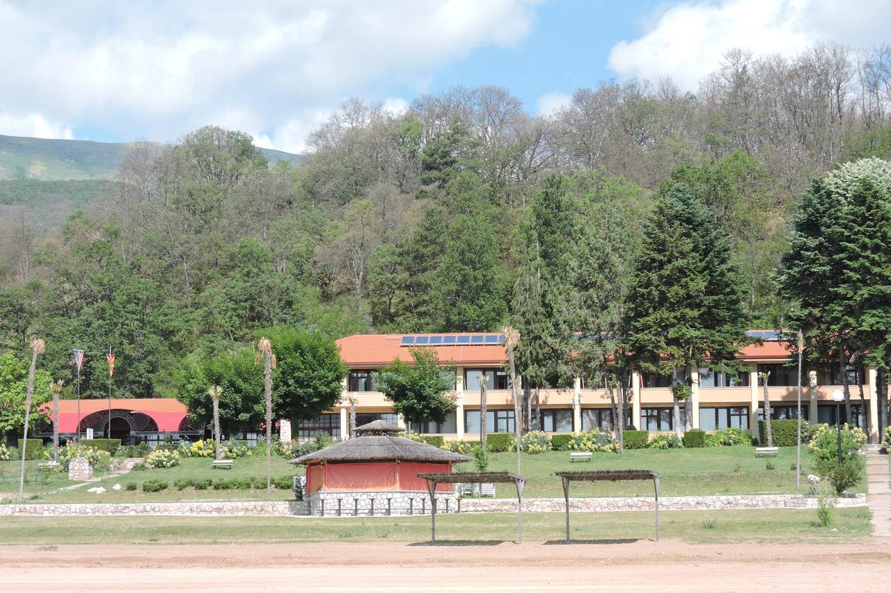 Otesevo Lakeview Hotel And Resort מראה חיצוני תמונה