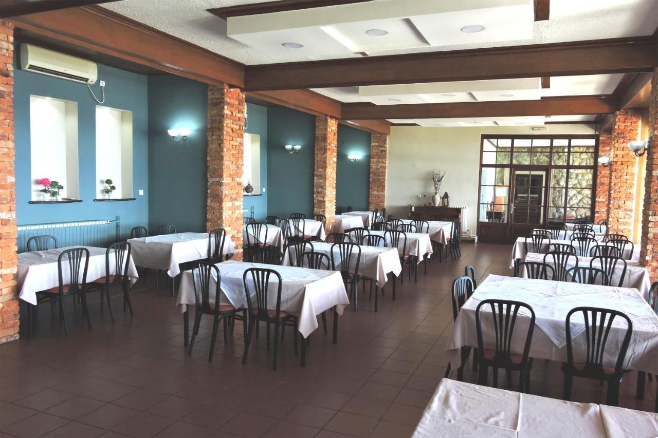 Otesevo Lakeview Hotel And Resort מראה חיצוני תמונה